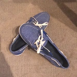 Sperry boat shoes